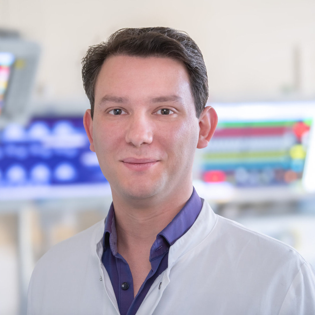Dr. Paul Naser